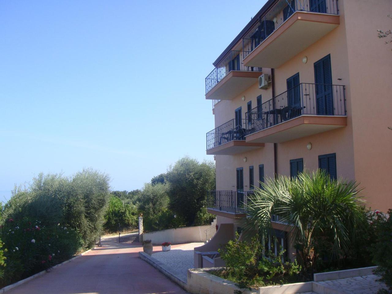 Residence La Cappella Del Convento Rodi Garganico Εξωτερικό φωτογραφία